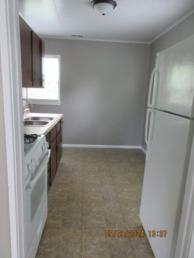 Building Photo - 5311 Bowser Ave - Cute Two Bedroom Home! A...