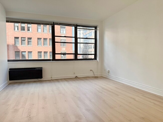 Foto del edificio - 850 N Dewitt Pl