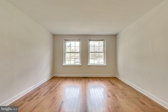 Foto del edificio - 4271 35th St S