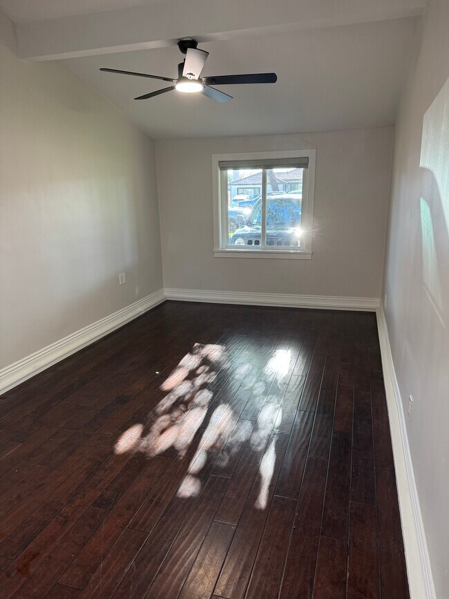 Foto del edificio - 10702 Chestnut St