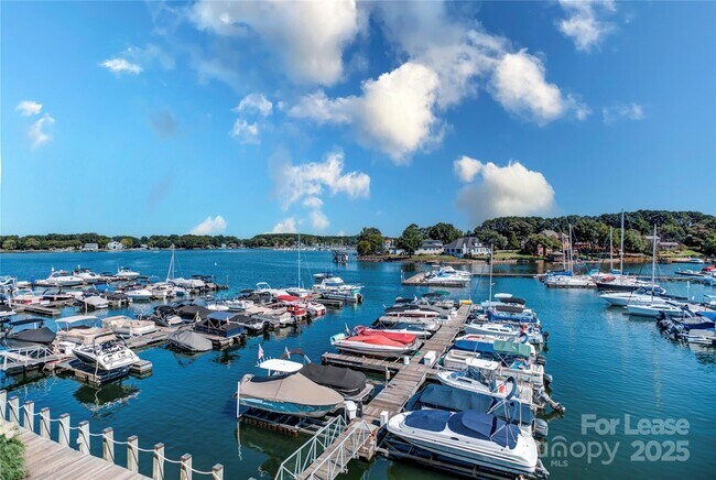 Building Photo - 18663 Vineyard Point Ln