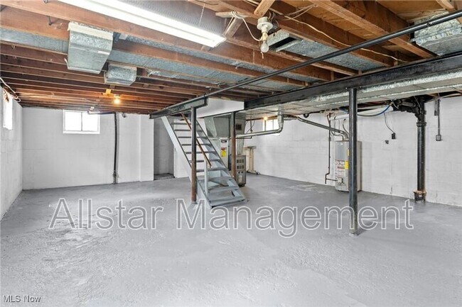 Foto del edificio - 1619 Struble Ave NE