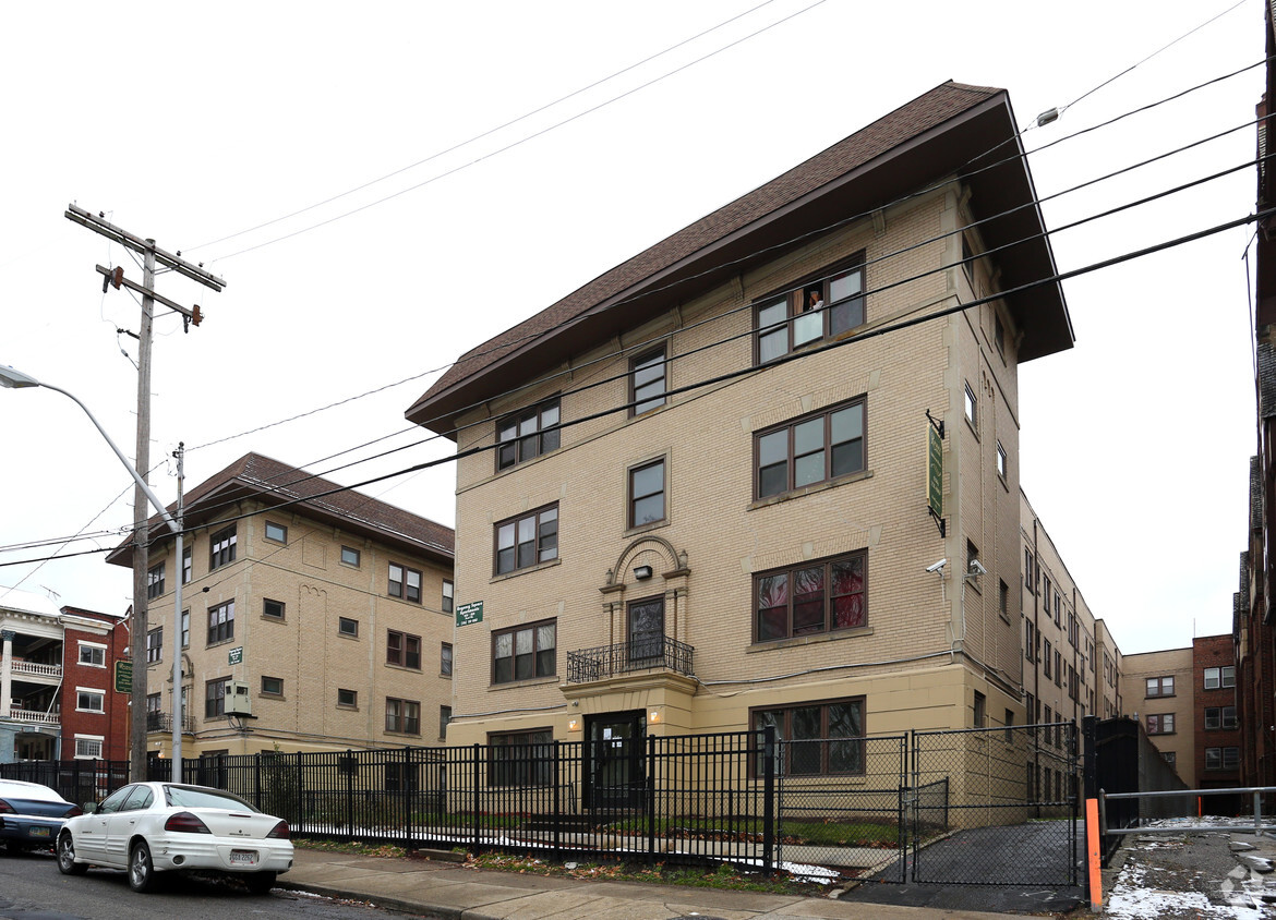 Front View of Building - Regency Square Apartments