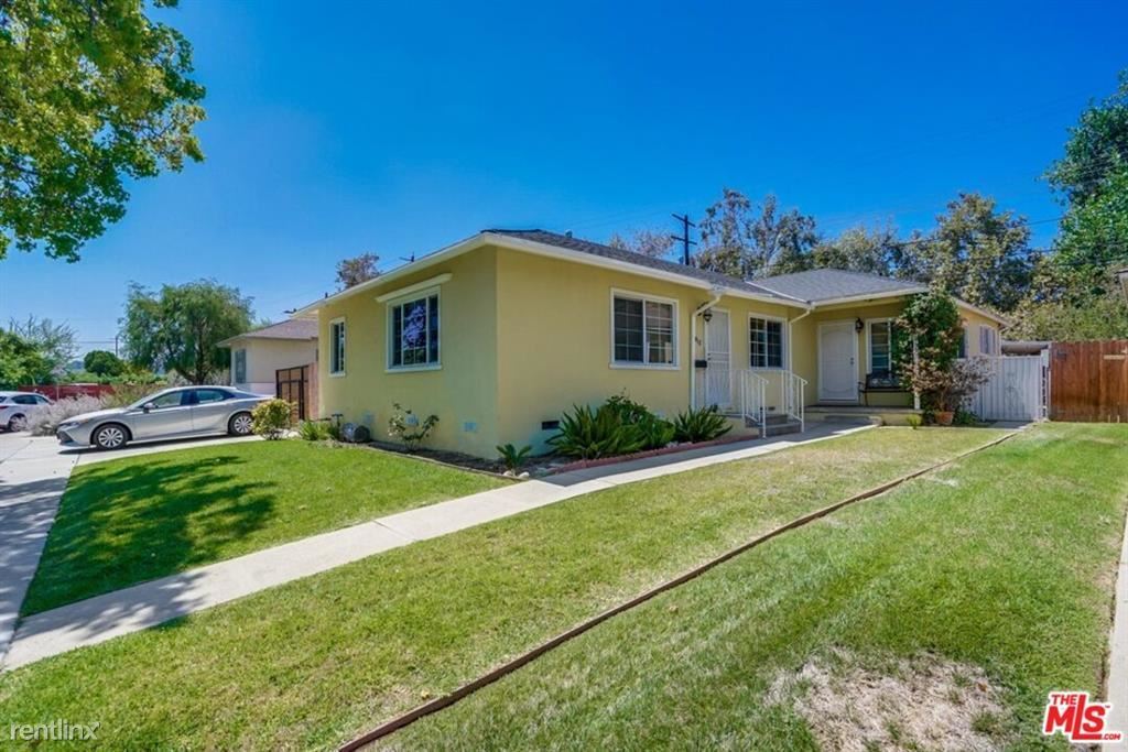 Primary Photo - 2 br, 1 bath Condo - 3812 Legion Ln