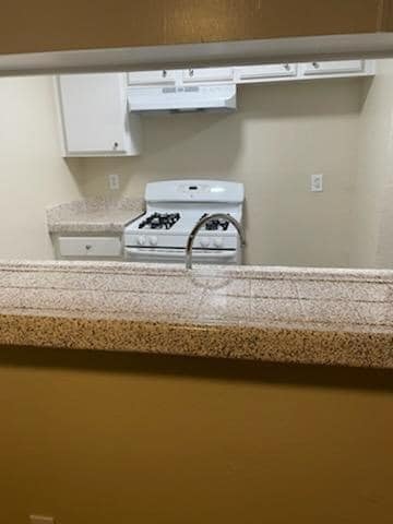 Interior Photo - 808 W Anaheim St