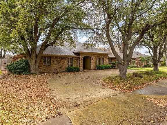 Foto del edificio - 9922 Hickory Crossing