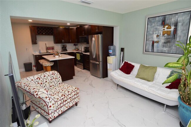 Foto del edificio - 6744 Dairy Rd