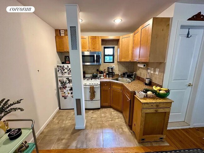 Foto del edificio - 254 W 20th St