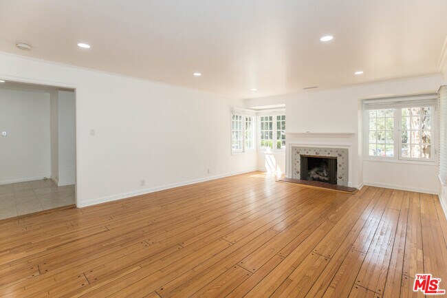 Foto del edificio - 215 25th St