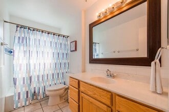 Building Photo - 7421 Volunteer St NE