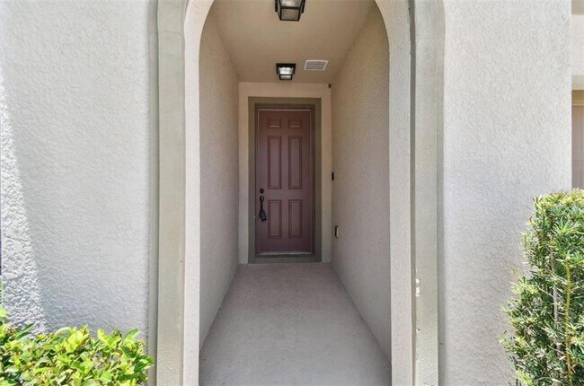 Foto del edificio - 10606 Laguna Plains Dr