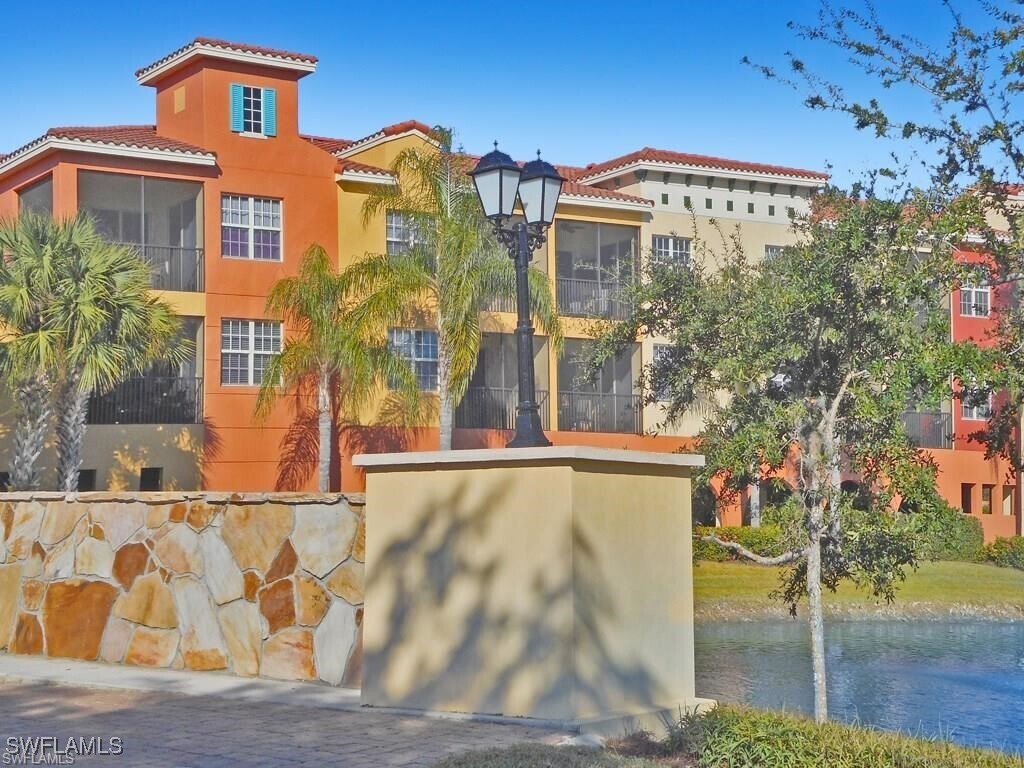 Foto principal - 8565 Via Garibaldi Cir