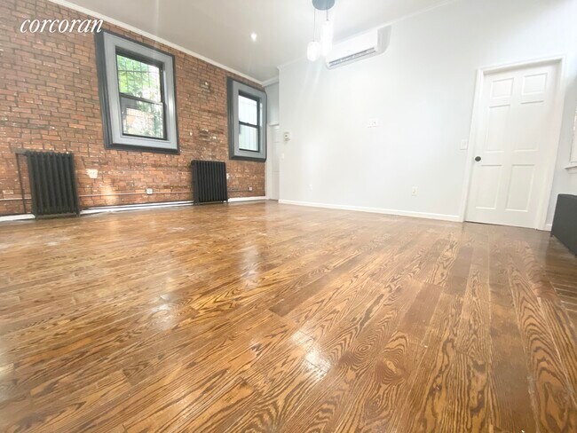 Foto del edificio - 134 Hoyt St