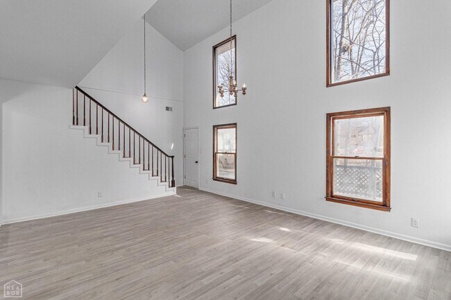 Foto del edificio - 3 Bed • 3 Bath — Your Next Home Awaits!