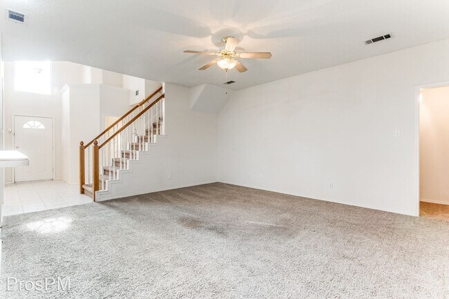 Building Photo - 3 br, 2.5 bath House - 2929 Timber Creek Trl