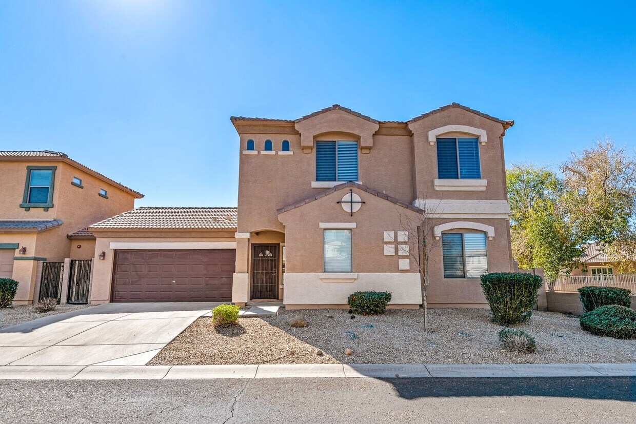 Foto principal - Incredible Single Family Home for Rent in ...