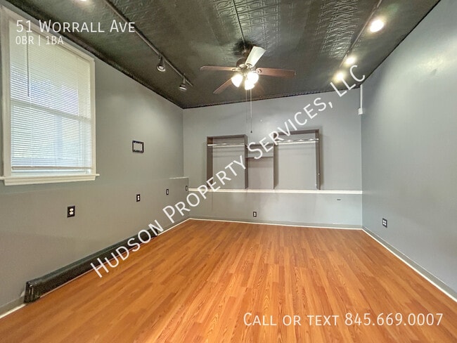 Foto del edificio - 51 Worrall Ave