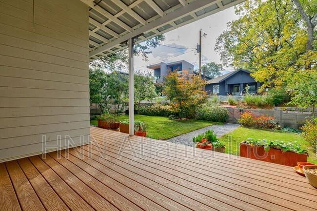 Foto del edificio - 1092 Kirkwood Ave SE