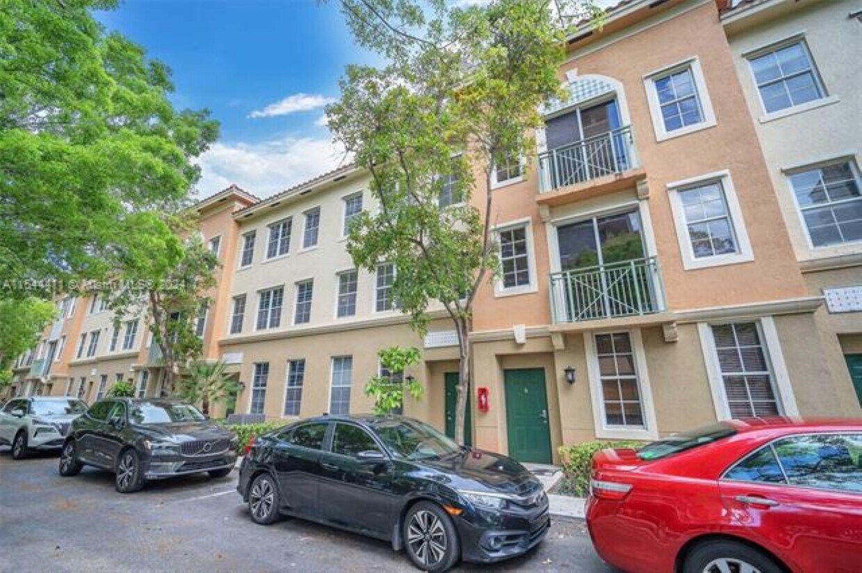 2069 S Ocean Dr, Hallandale Beach, FL 33009 Townhome Rentals in