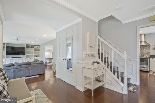 Foto del edificio - 5511 Dawes Ave