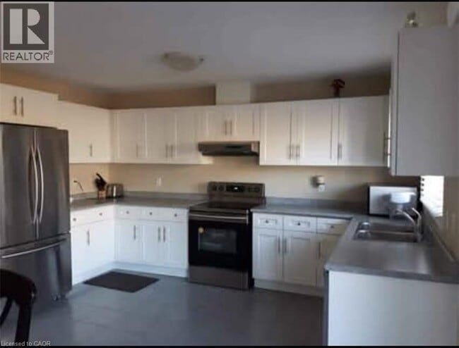 Building Photo - 70 Willowrun Dr