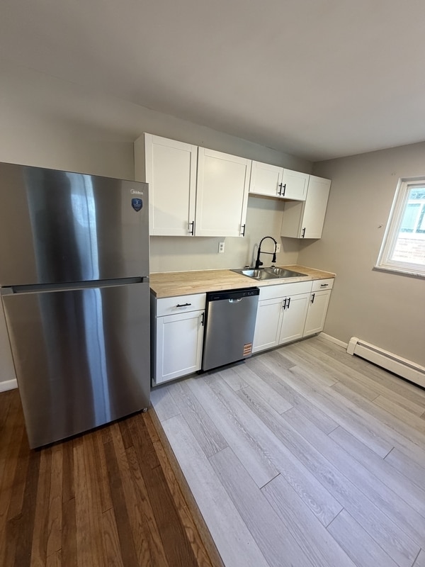 Building Photo - 6155 Ridge Ave