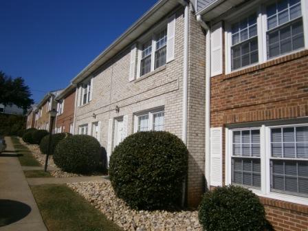 Primary Photo - Oxford Square Townhomes