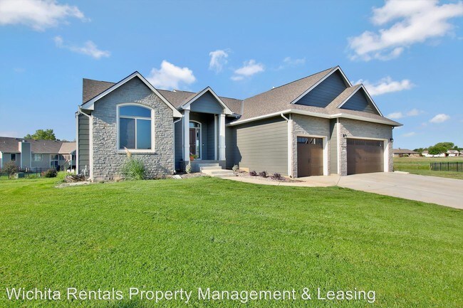 Building Photo - 3 br, 2 bath House - 529 N. Jaax Ct.