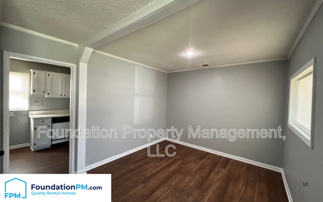 Foto del edificio - 4969 Biscoe Ave