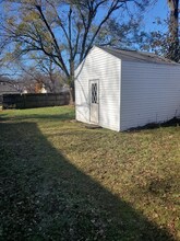 Building Photo - 2049 N Benton Ave