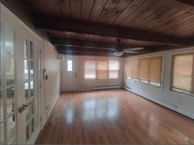 Building Photo - 619 Boylston St