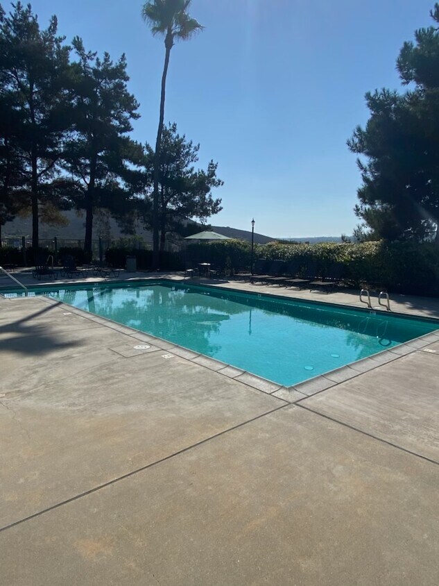 Foto del edificio - 10820 Sabre Hill Drive