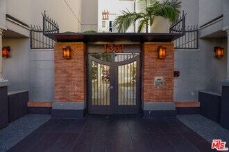 Building Photo - 1331 Amherst Ave