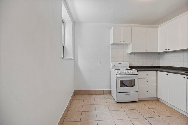 Building Photo - East York Apartments