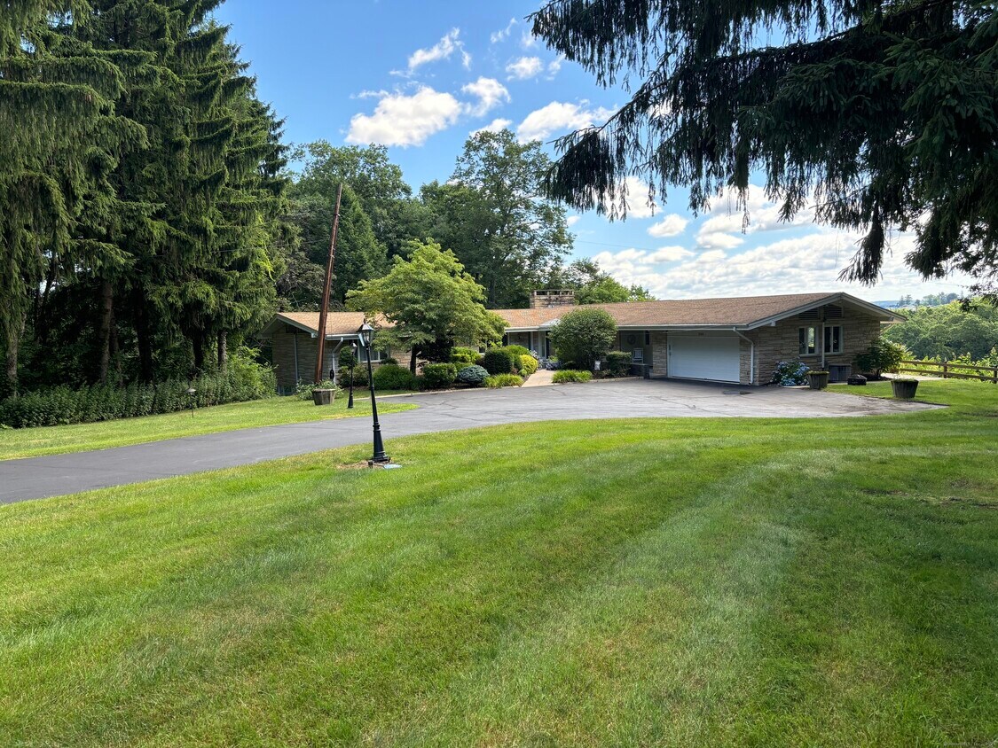 580 Shuttle Meadow Ave, New Britain, CT 06052 House Rental in New