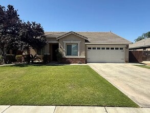 Building Photo - 13325 Boyd Lake Dr