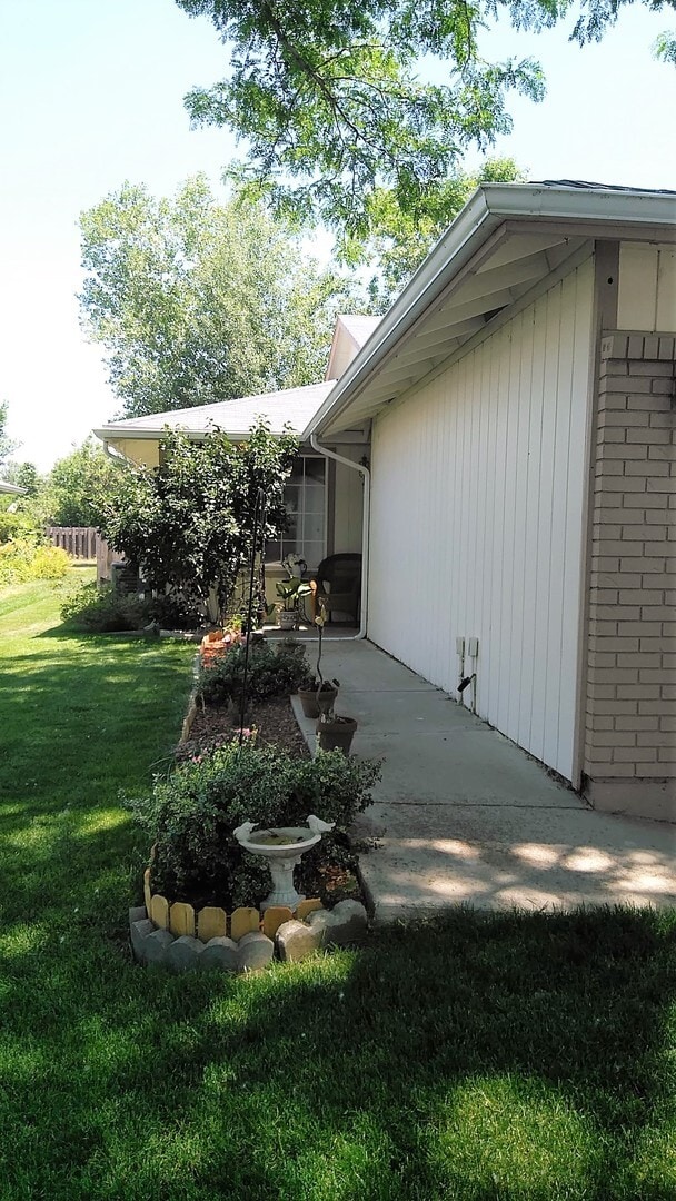 Building Photo - 628 Jocelyn Dr