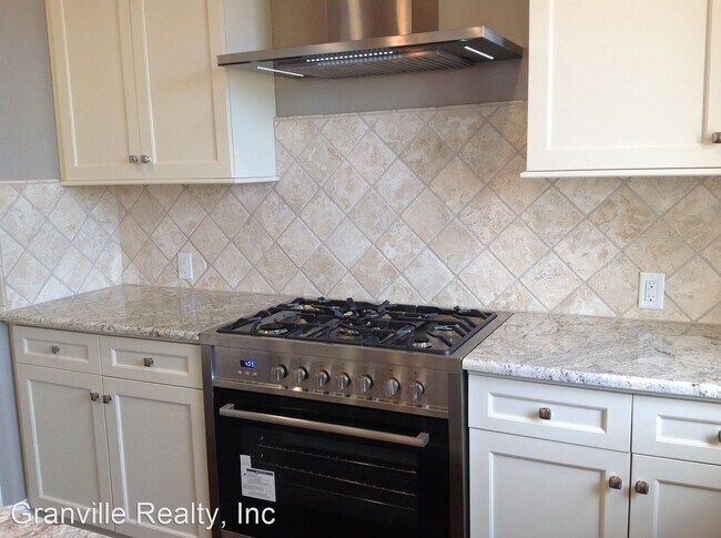 Foto del edificio - 4 br, 3 bath House - 1639 E. Autumn Sage