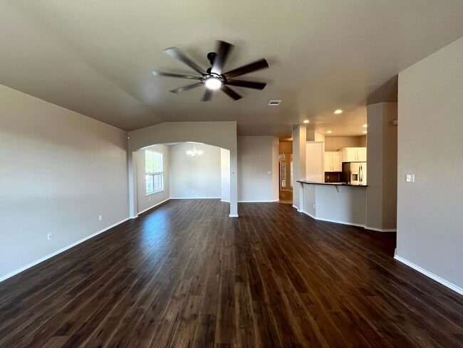 Building Photo - Available NOW!!!! Beautiful 1 story, 3 bed...