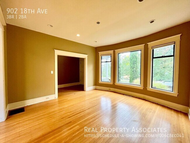 Foto del edificio - Classic Charmer 3-Bedroom/2-Bathroom! Atta...