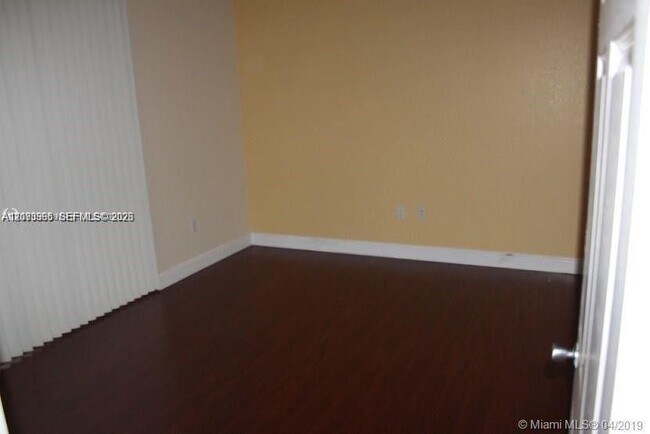 Foto del edificio - 6792 W Sample Rd