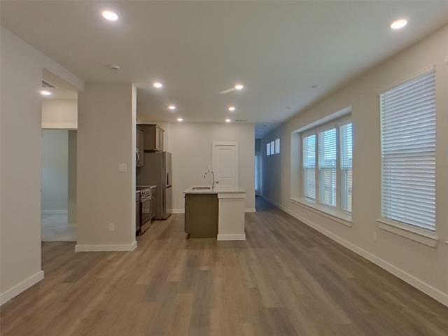Building Photo - 8017 Brookhaven Dr