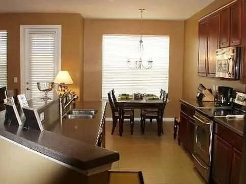 Foto del edificio - 13364 Beach Blvd