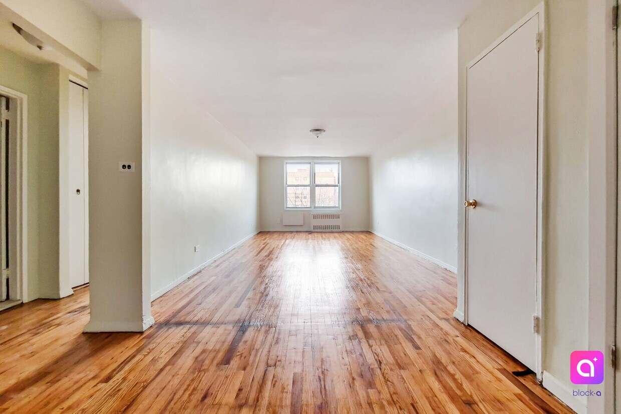 8919 171st St Unit 6H, Queens, NY 11432 Room for Rent in Queens, NY