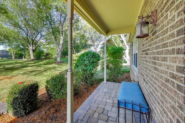 Foto del edificio - 21301 N Woodland Ave