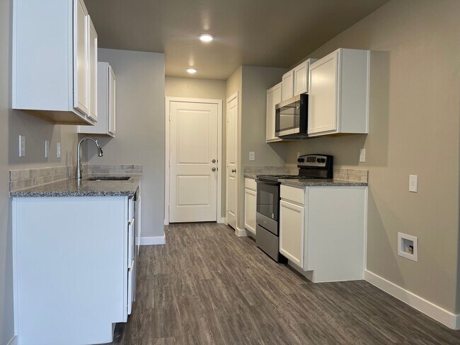 Building Photo - 3 Bed / 2 Bath Cooper School District!