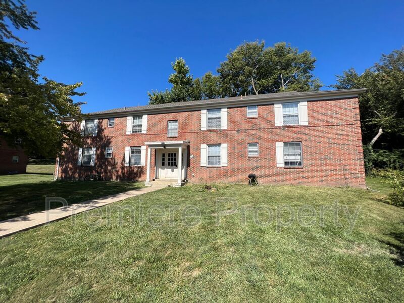 Foto principal - 8612 Countryshire Ln