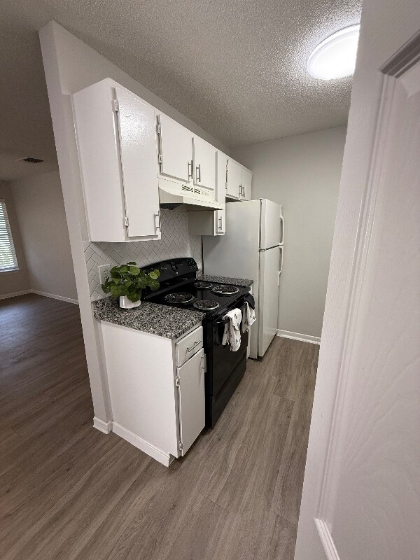 Foto del edificio - 737 W Mayfield Blvd