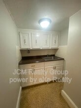 Building Photo - 95 Orange St