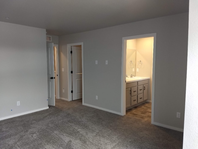 Building Photo - 402 Skyraider Way